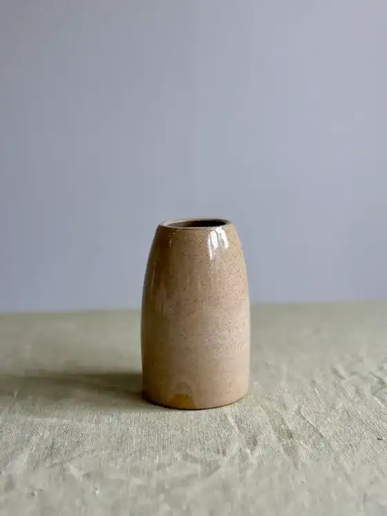 Bud vase image 2