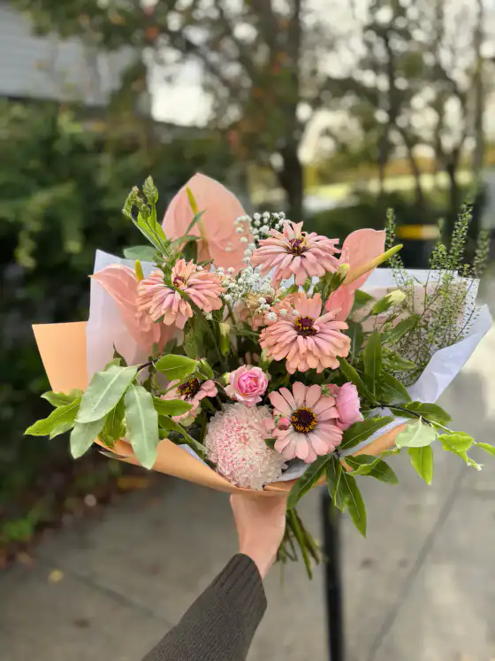Seasonal Bouquet (Large) image 2