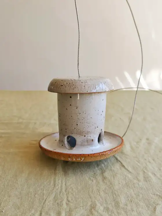 Brid Feeder- Speckle image 1